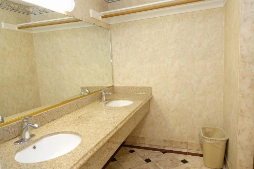 Tropic Lodge image 24